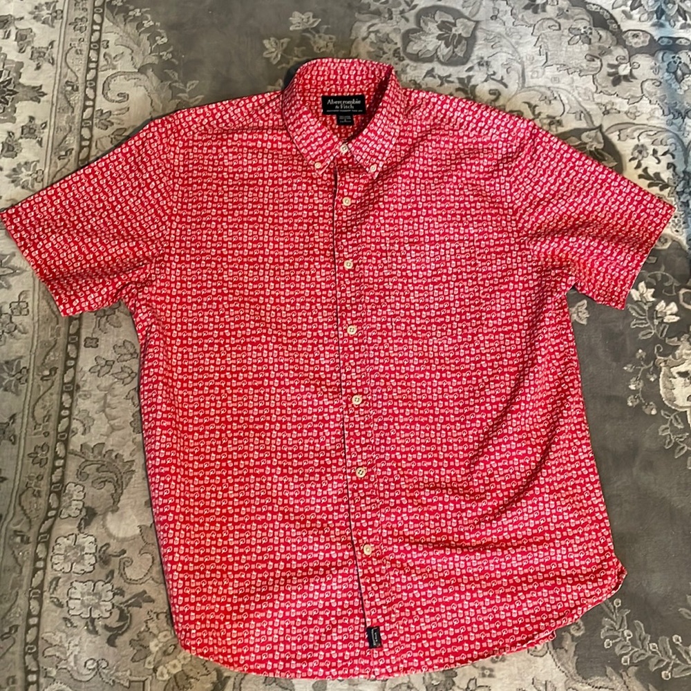 Abercrombie & Fitch mens Large short sleeve button down color=red